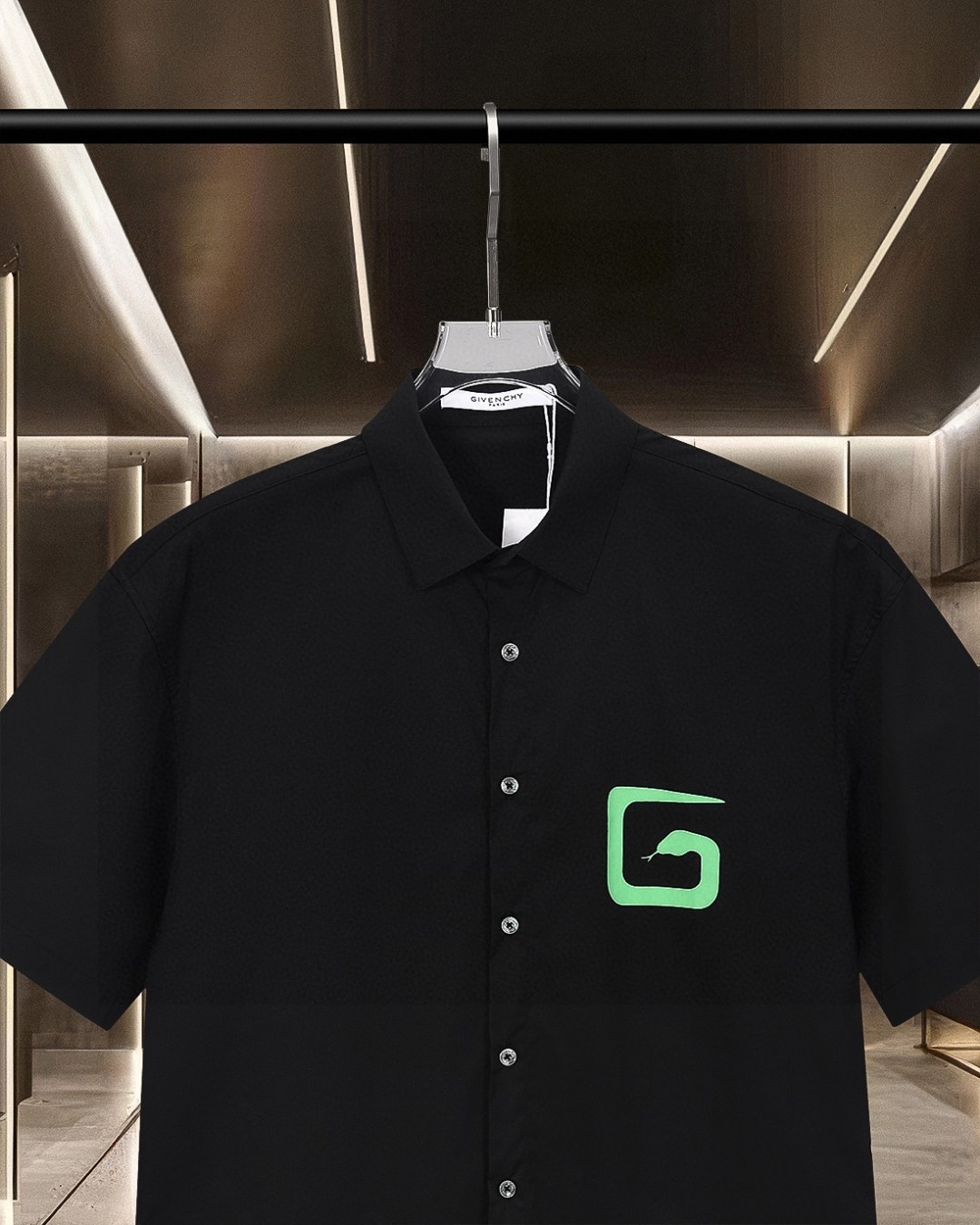 【GIVENCHY】半袖シャツ