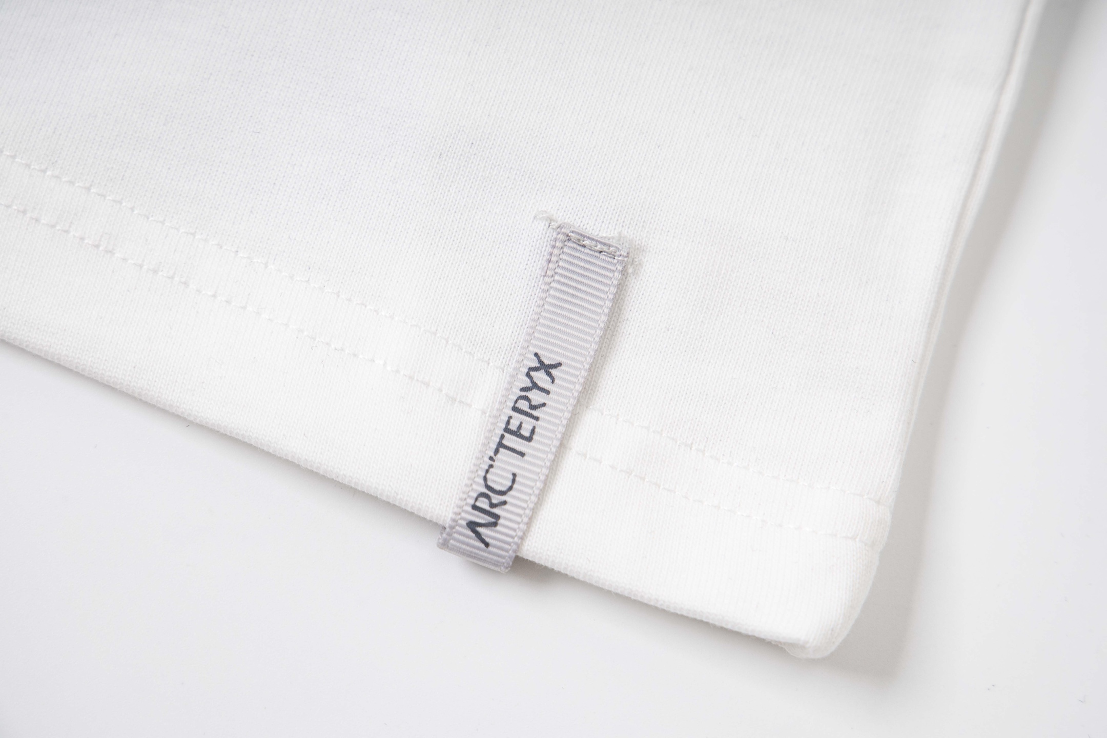 【ARC'TERYX】長袖 T シャツ
