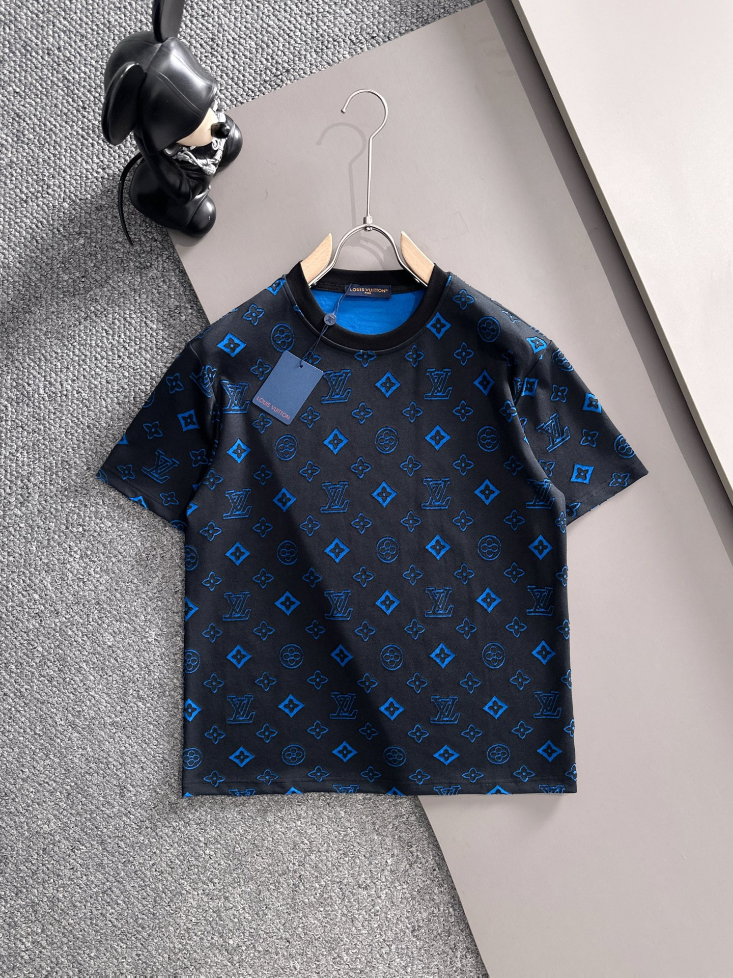 【LOUIS VUITTON】半袖T シャツショートパンツ セットアップ