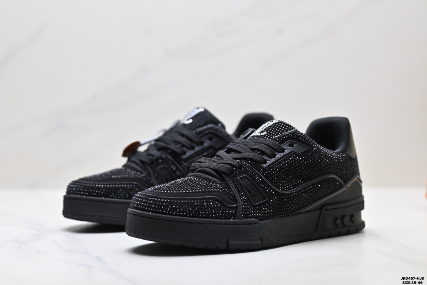 Louis Vuitton Trainer Sneaker Low スニーカー ブラックラインストーン