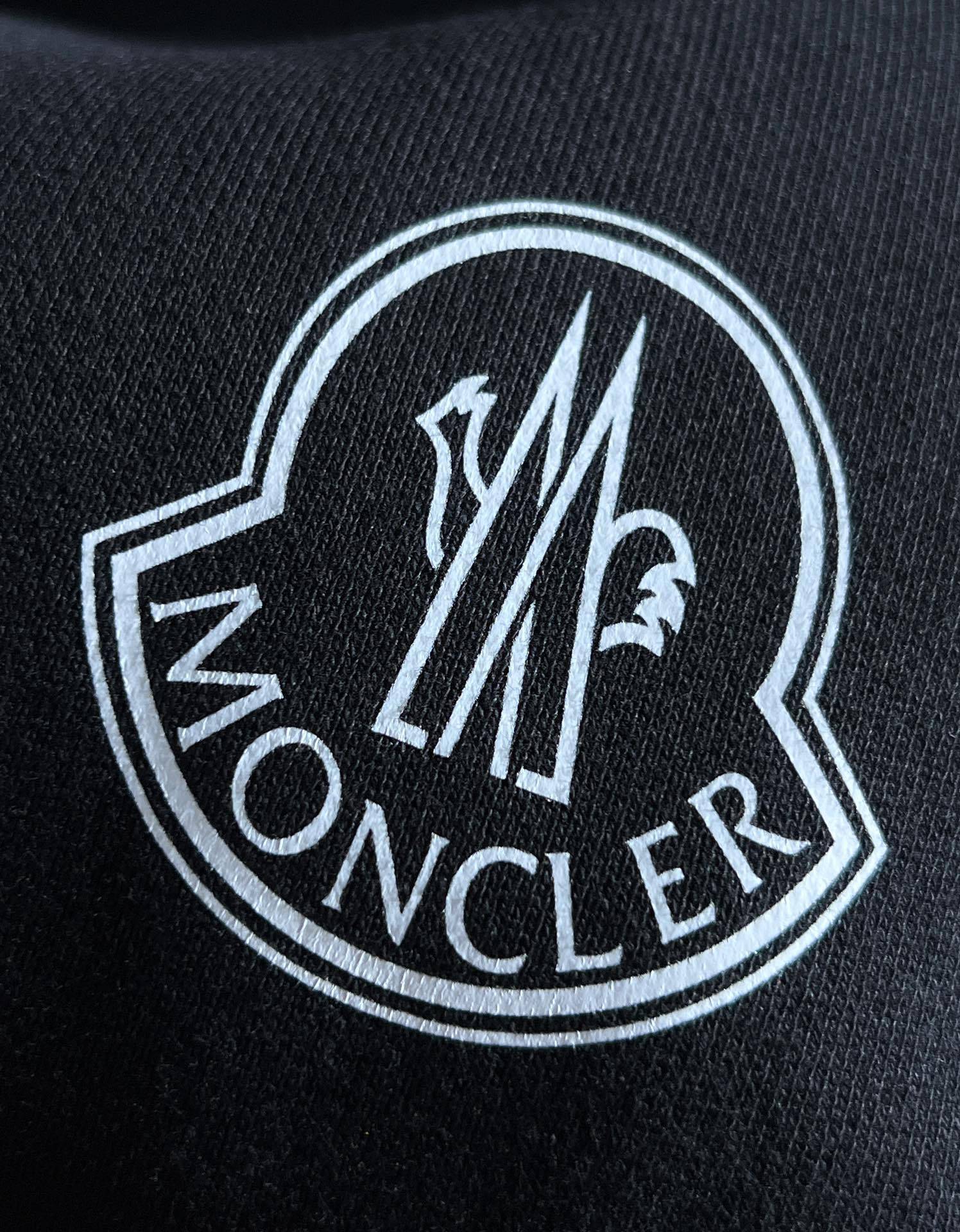 【MONCLER】長袖 T シャツ