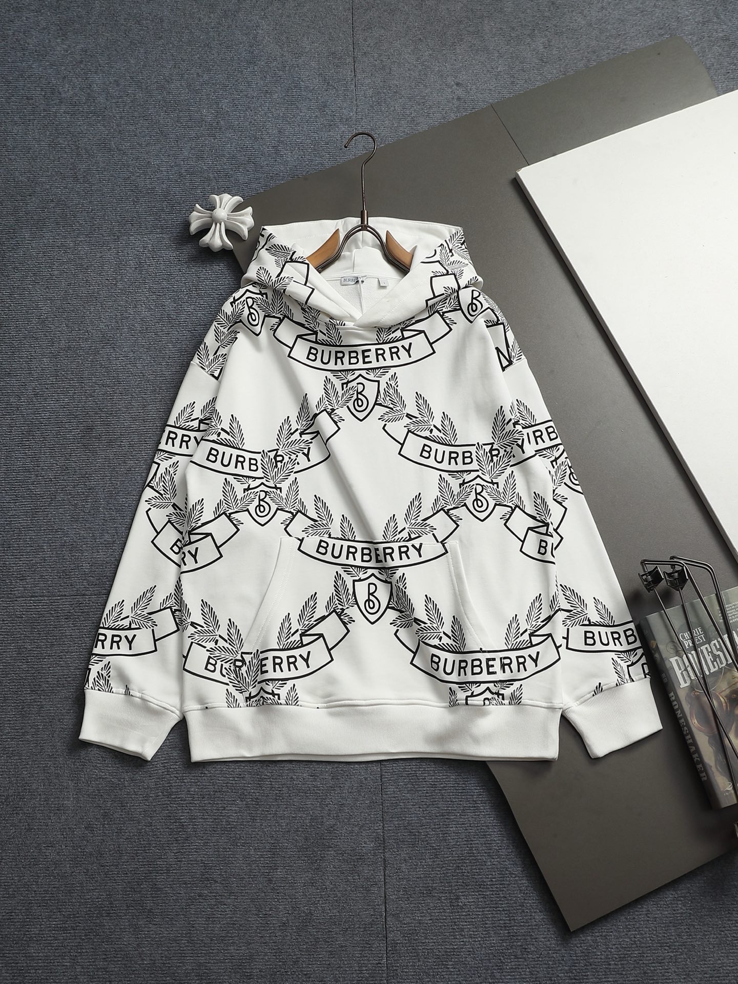 【BURBERRY】バーバリー パーカー
