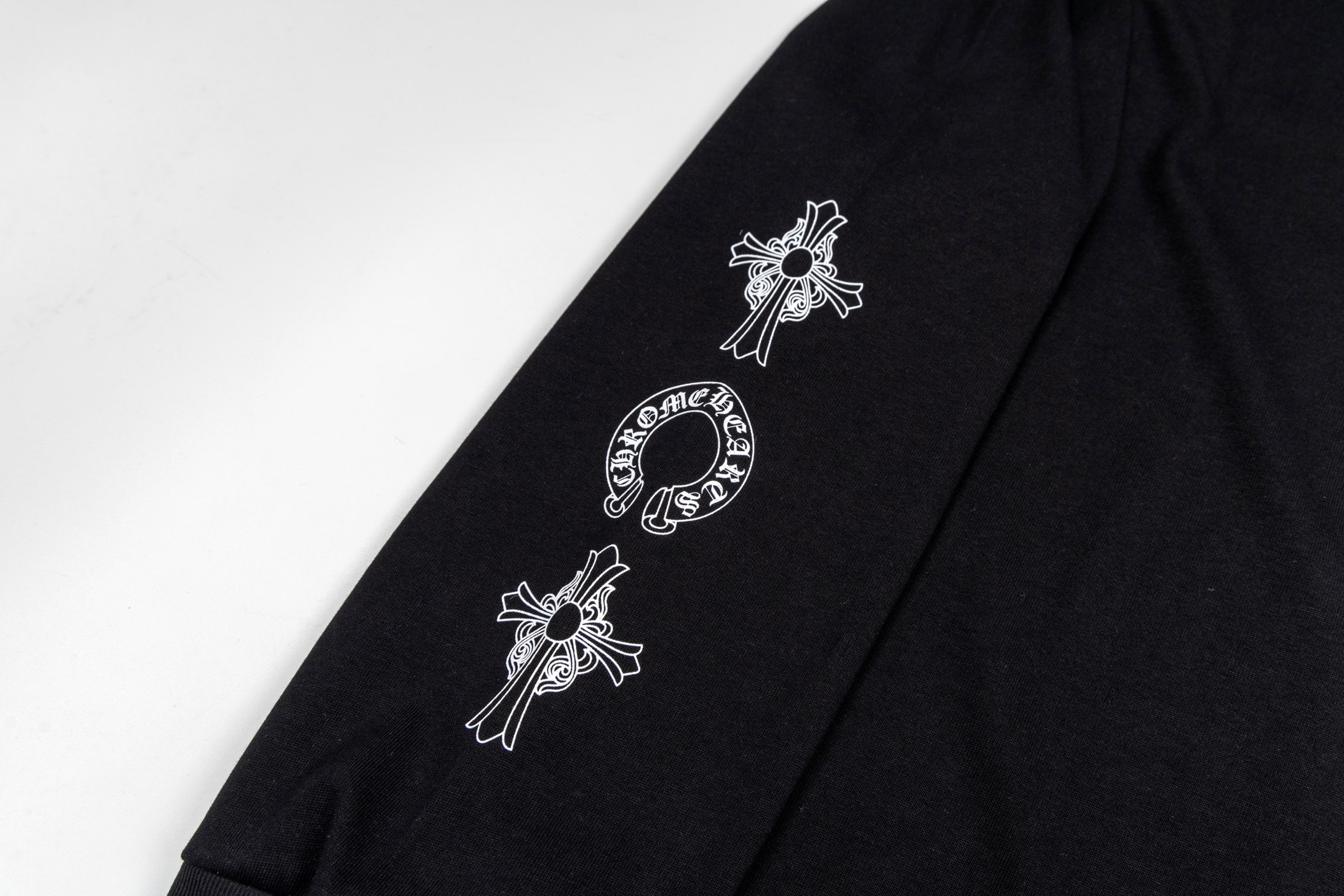 【CHROME HEARTS】プリント 長袖 T シャツ