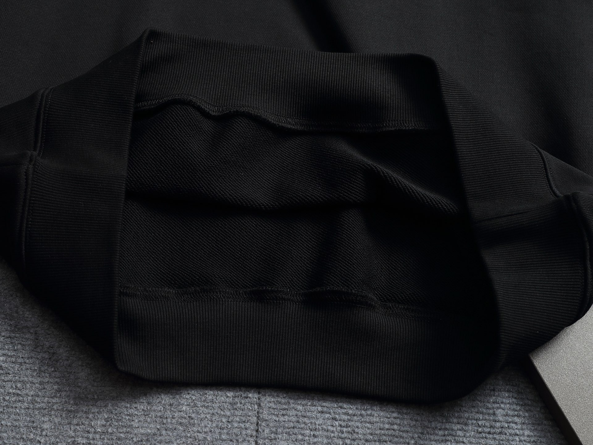 【LOUIS VUITTON】刺繍長袖 T シャツ