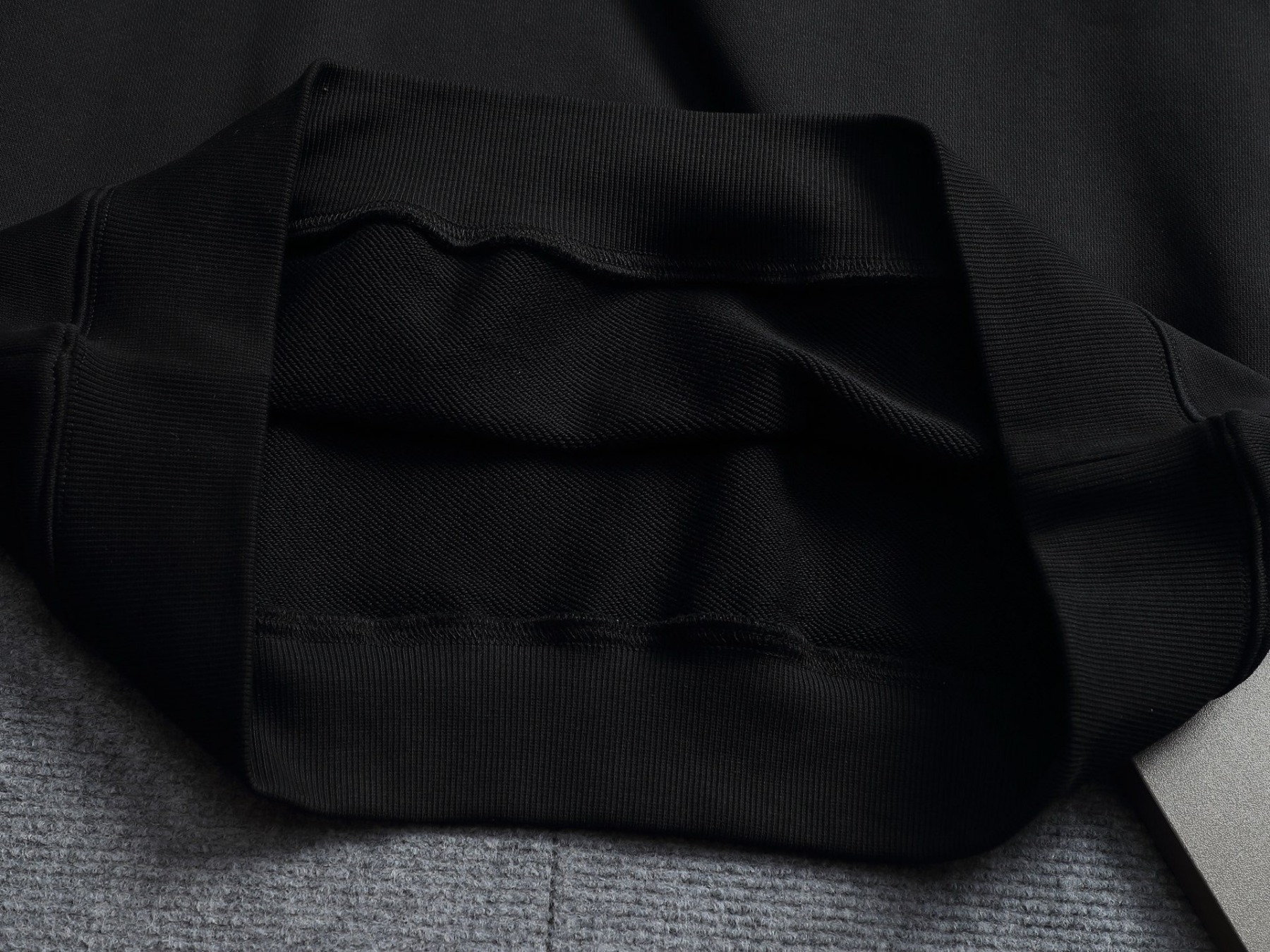 【LOUIS VUITTON】刺繍長袖 T シャツ