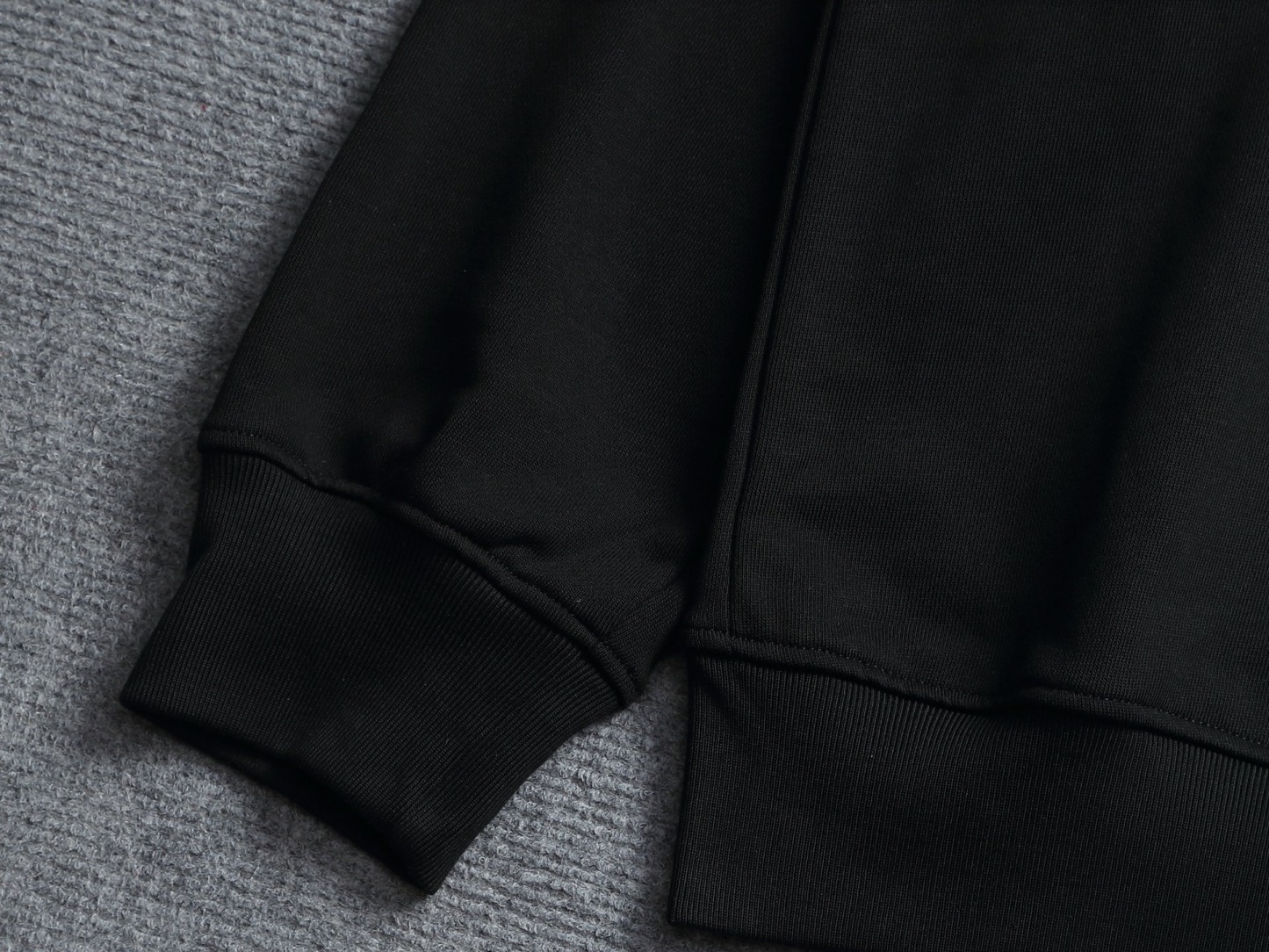【LOEWE】刺繍長袖 T シャツ