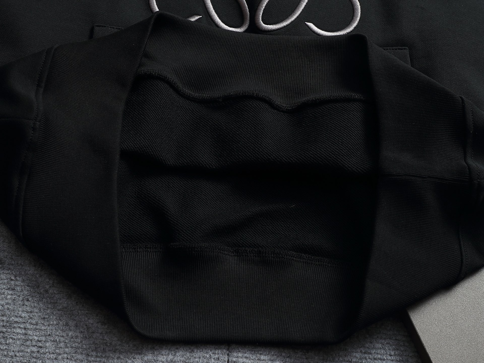 【LOEWE】ロエベ 刺繍パーカー