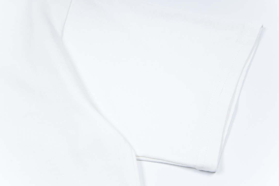 【LOUIS VUITTON】半袖 T シャツ