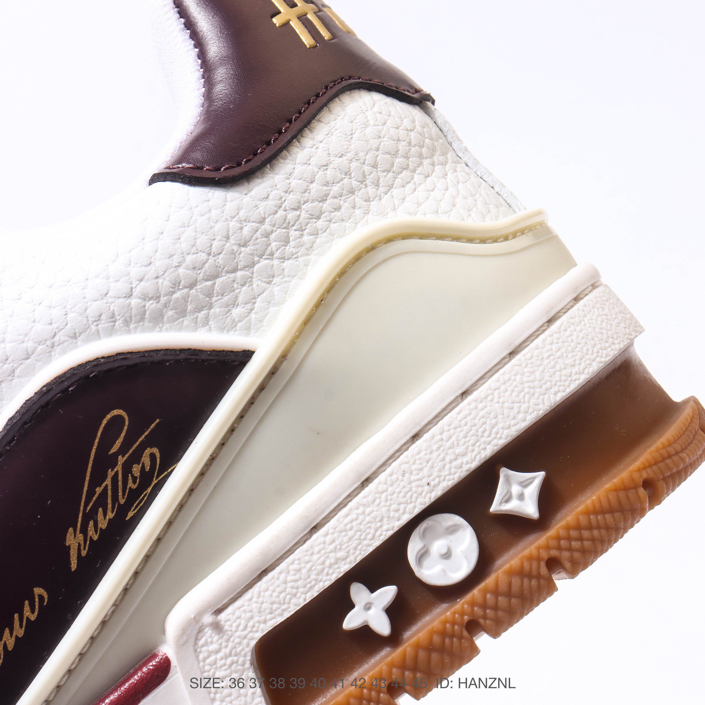 LOUIS VUITTON LV Trainer ローカットスニーカー 3 色