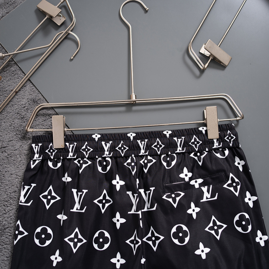 【LOUIS VUITTON】ショートパンツ