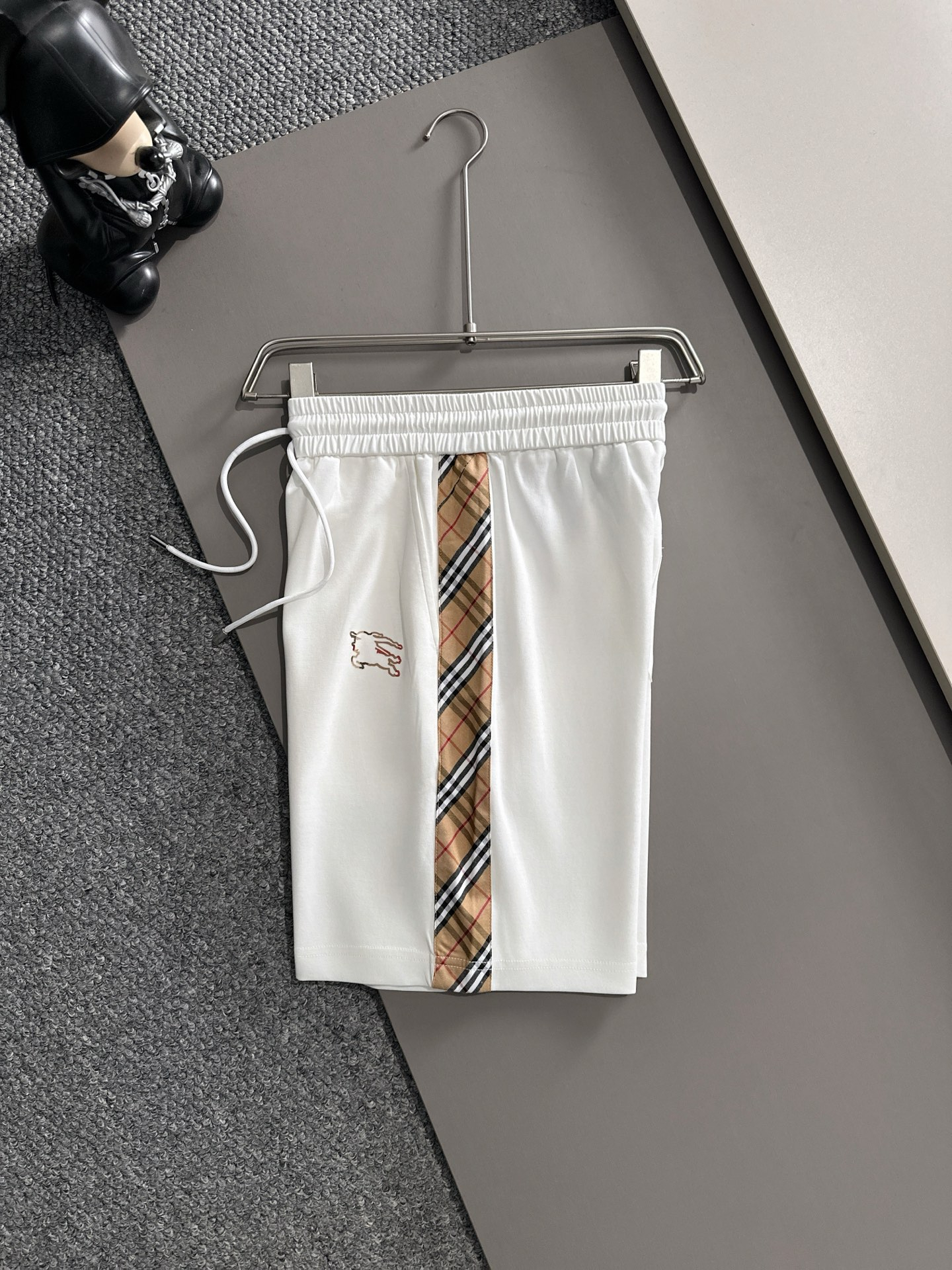 【BURBERRY】半袖T シャツショートパンツ セットアップ