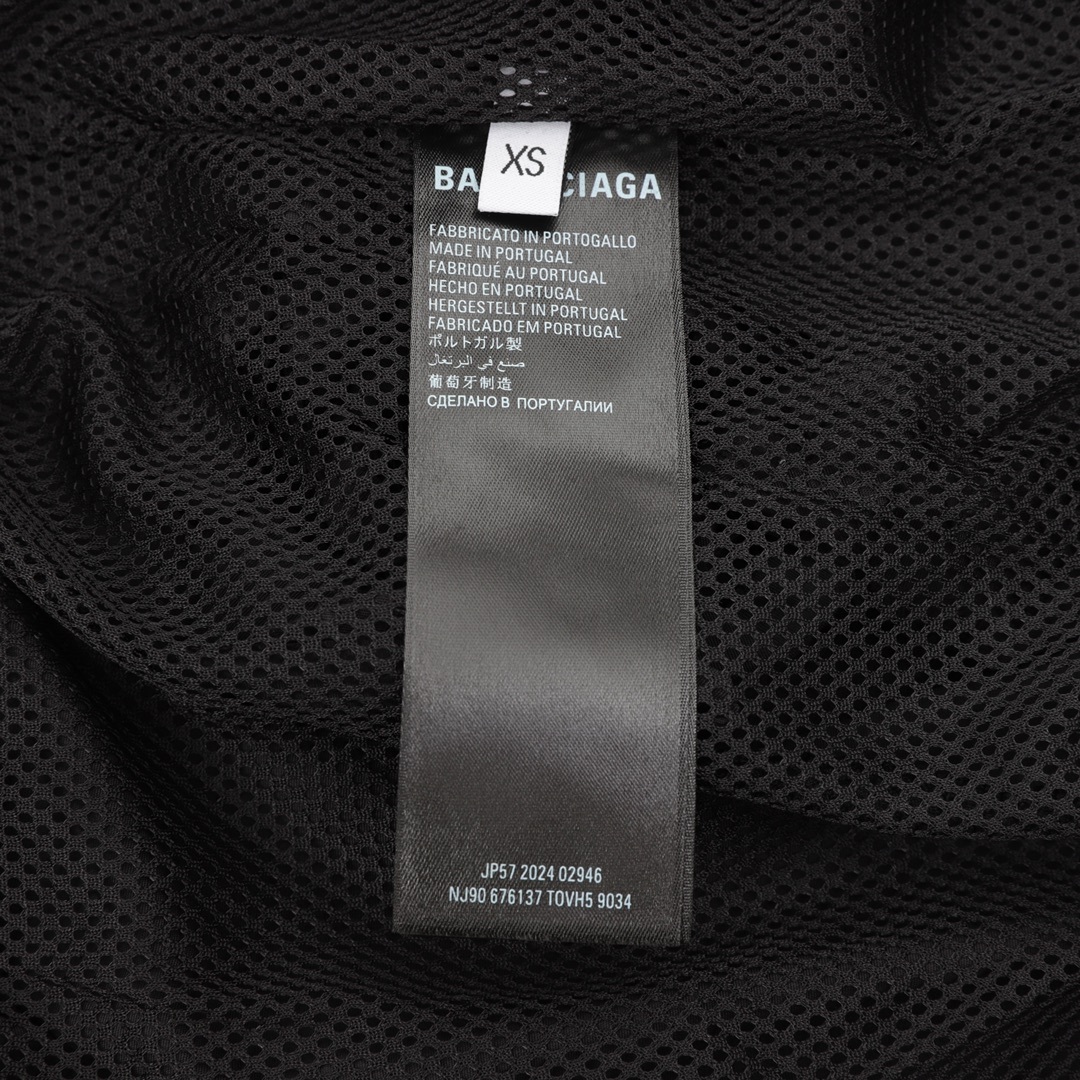 【BALENCIAGA】レター刺繍ジャケット