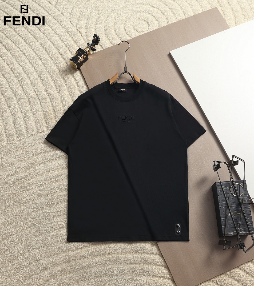 【FENDI】半袖 T シャツ