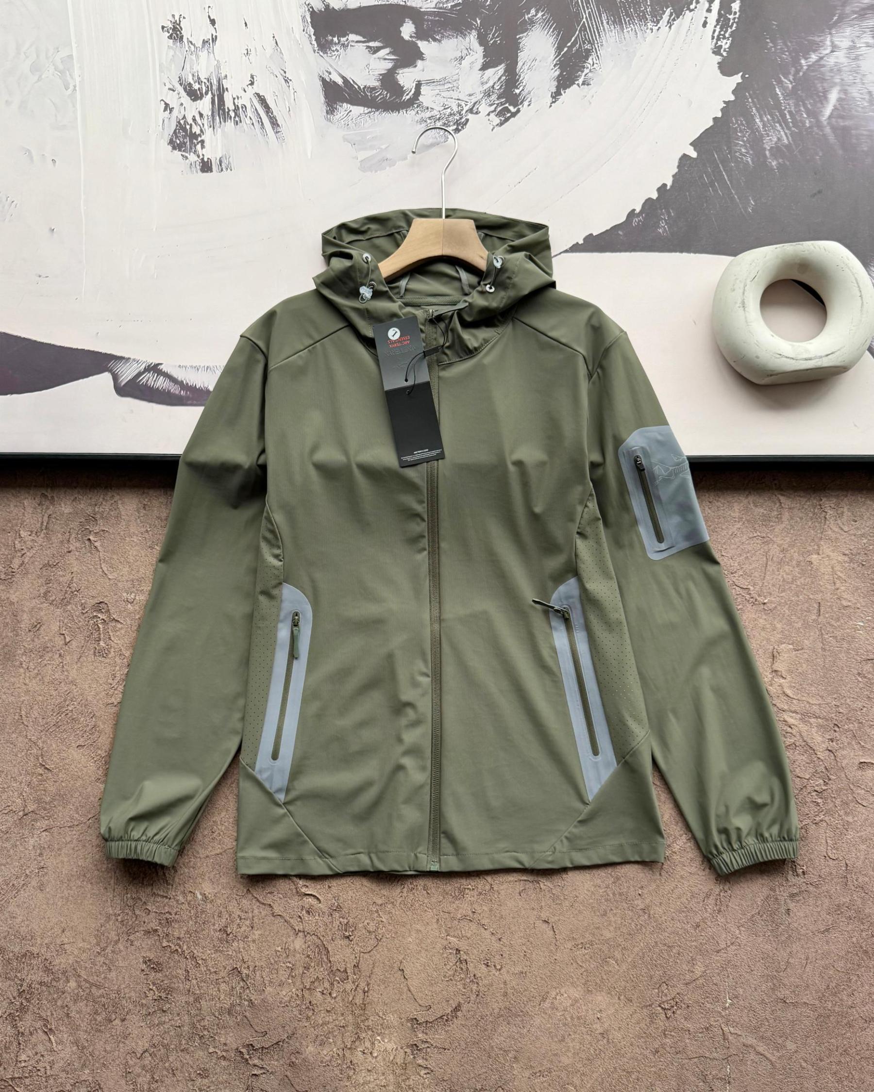 【ARC'TERYX】UV カットパーカー