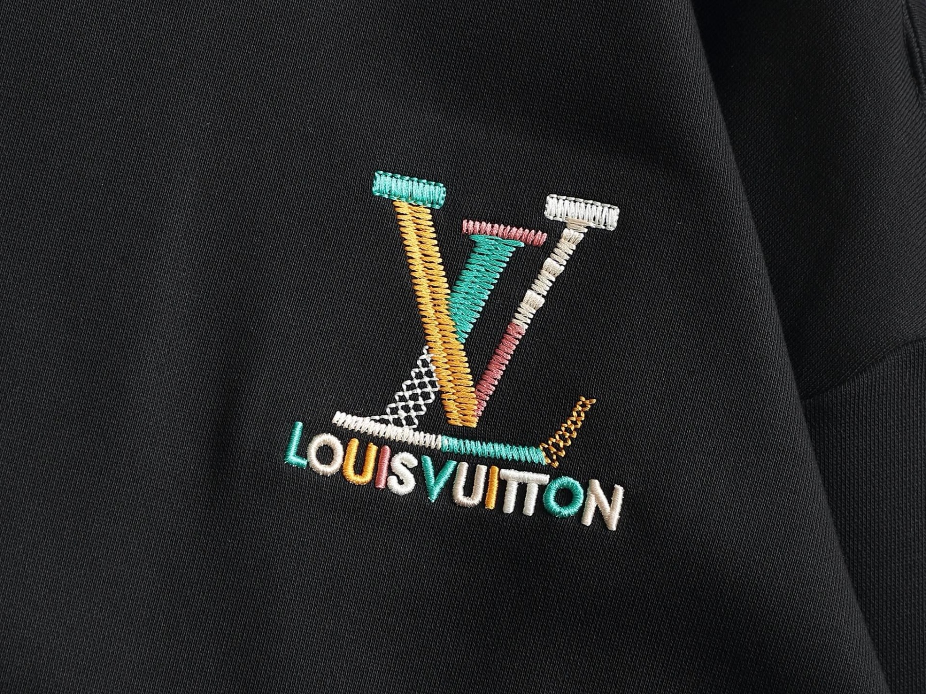 【LOUIS VUITTON】刺繍長袖 T シャツ