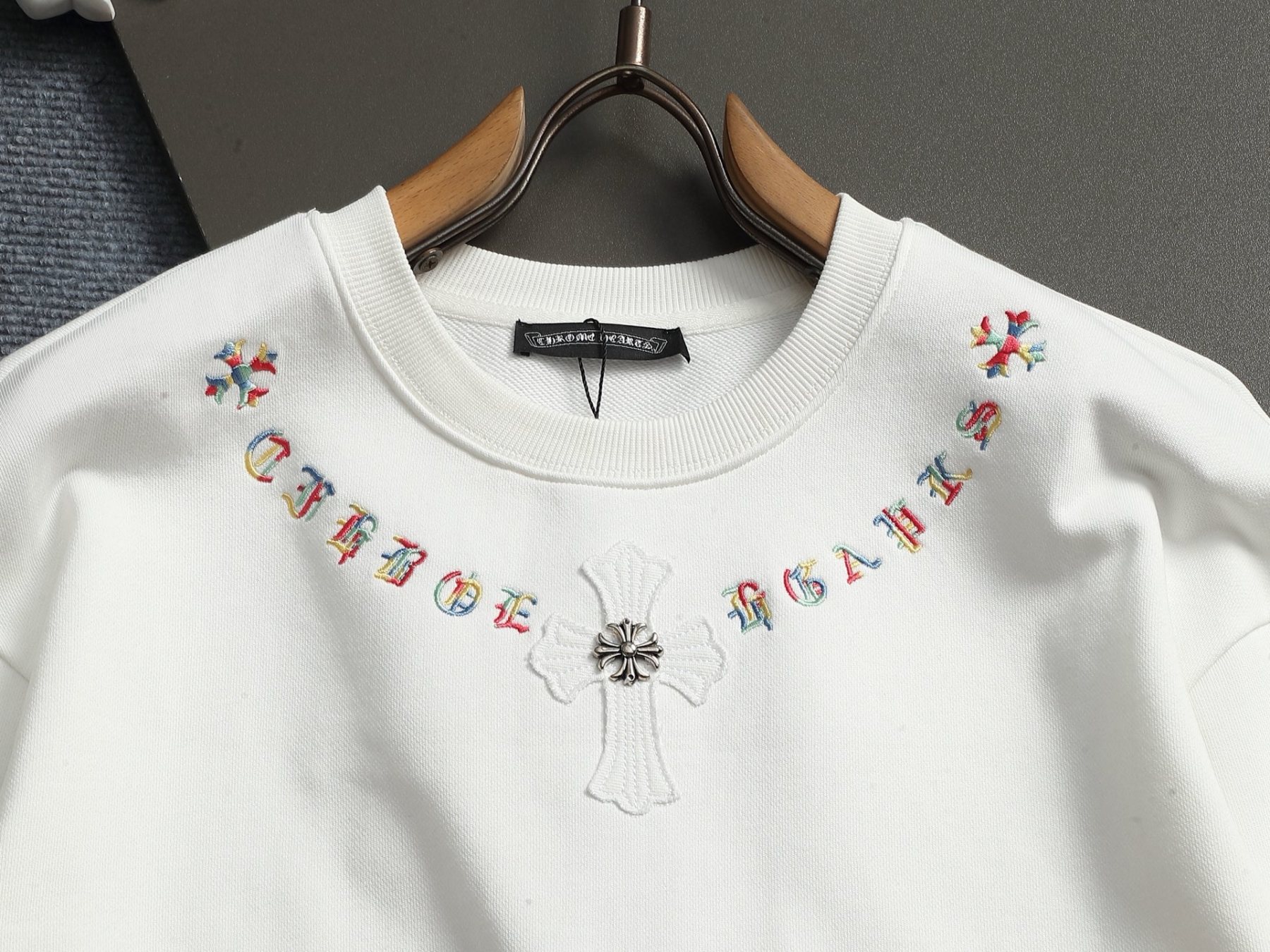 【CHROME HEARTS】刺繍長袖 T シャツ