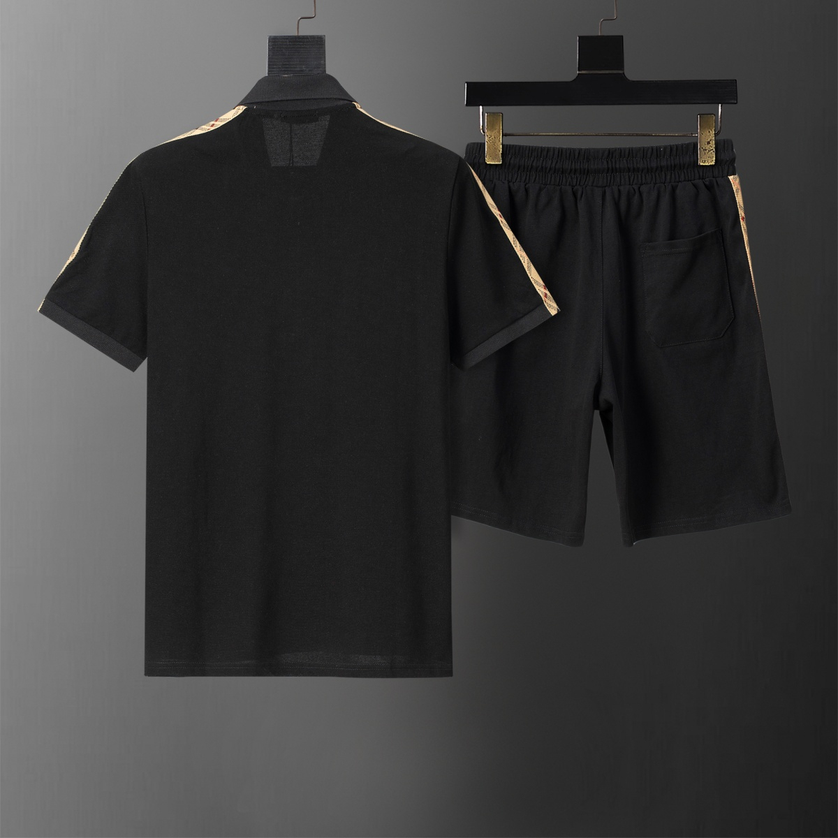 【BURBERRY】半袖T シャツショートパンツ セットアップ