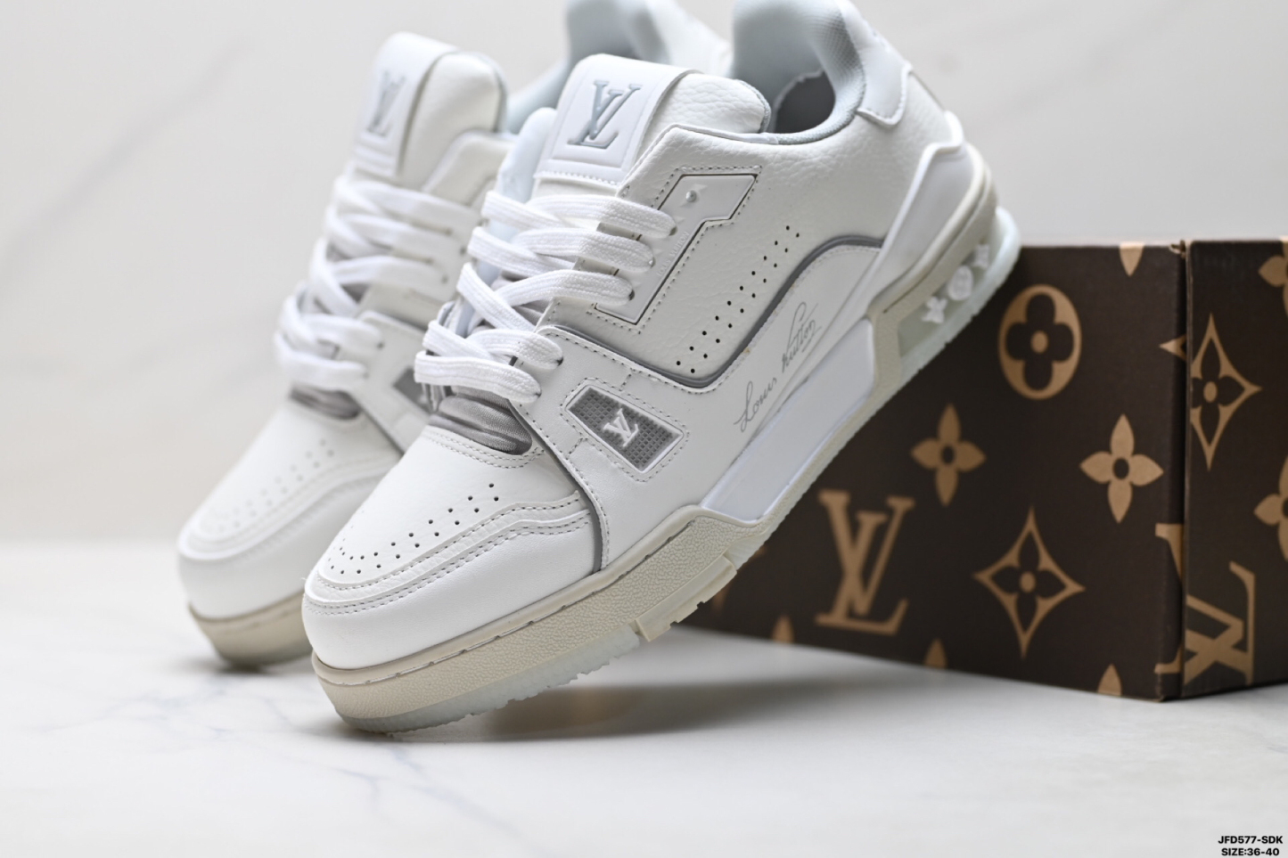Louis Vuitton Trainer Sneaker Low スニーカー