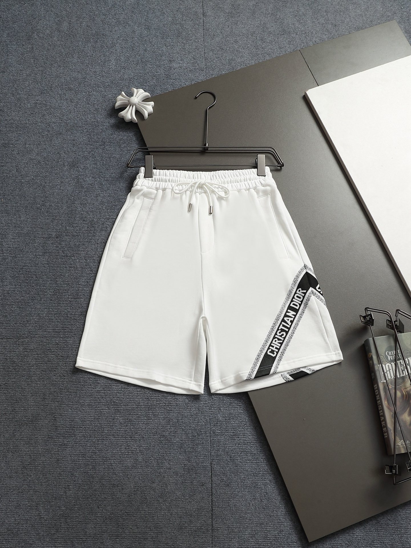 【DIOR】ショートパンツ