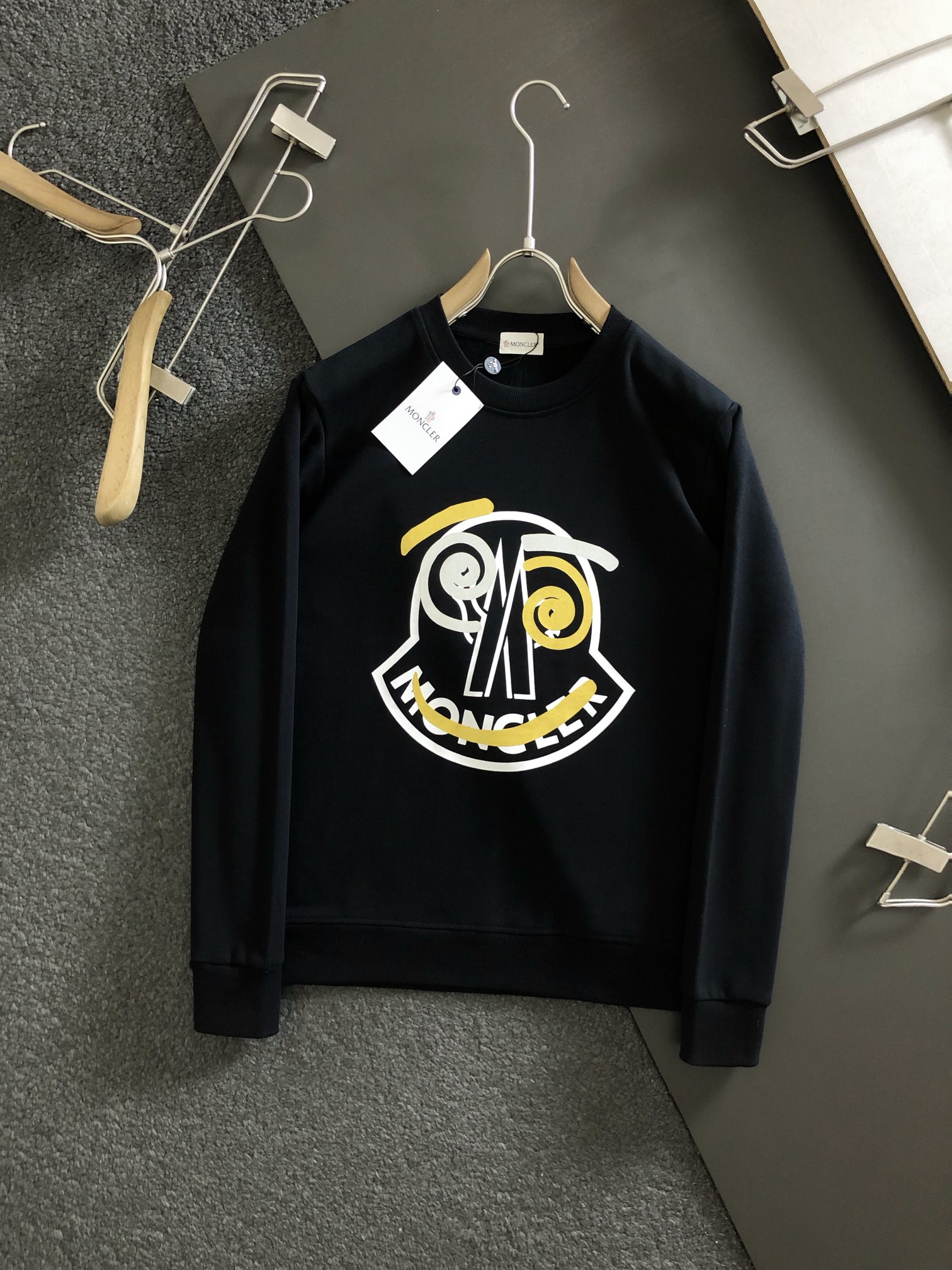 【MONCLER】長袖 T シャツ