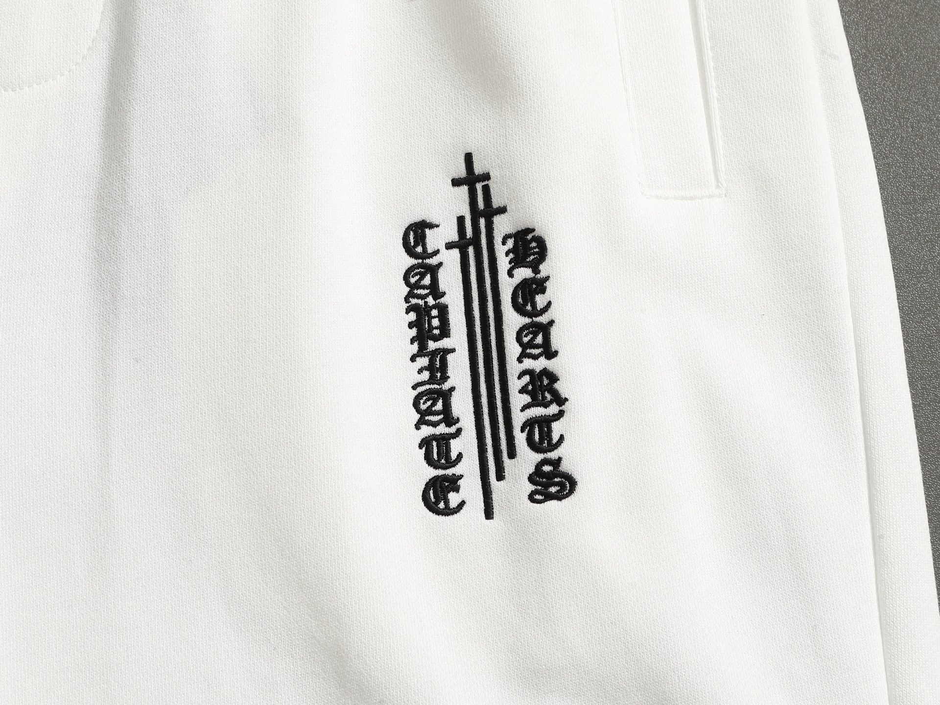 【CHROME HEARTS】ショートパンツ
