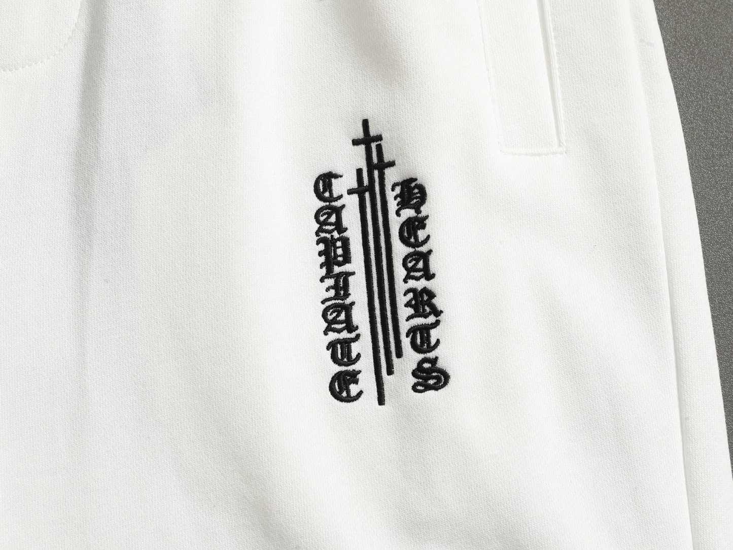 【CHROME HEARTS】ショートパンツ