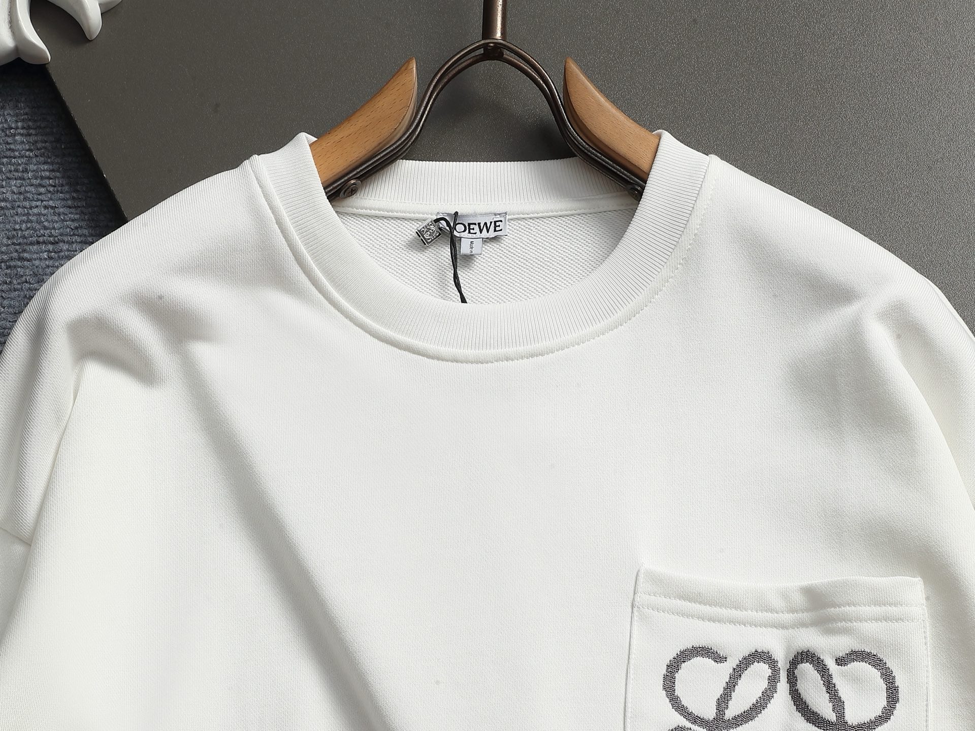【LOEWE】刺繍長袖 T シャツ