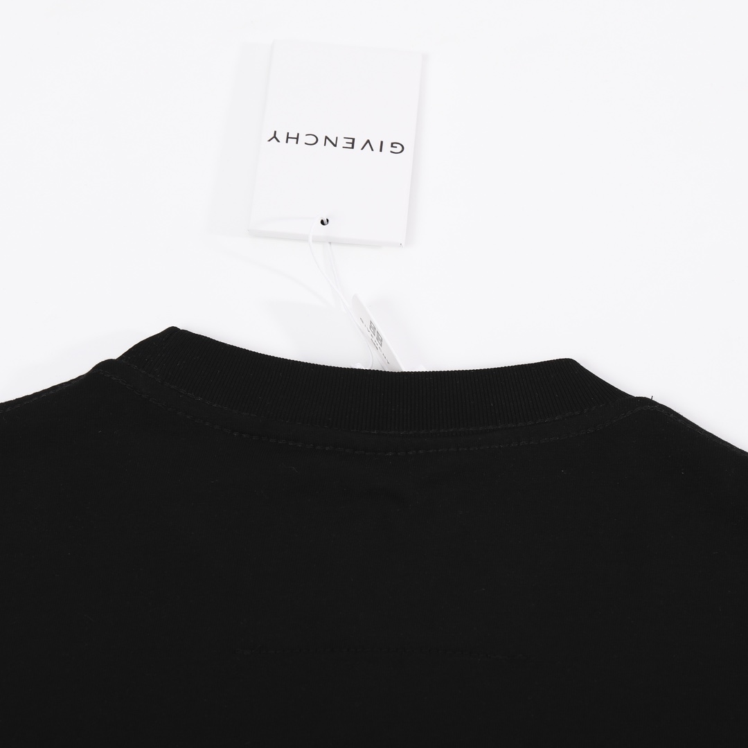 【GIVENCHY 公式旗艦店】 ジバンシー Tシャツ ご好評に付き再入荷！
