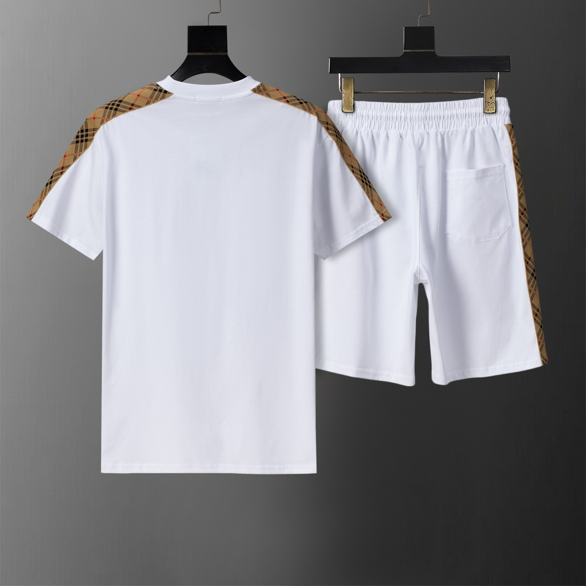 【BURBERRY】半袖T シャツショートパンツ セットアップ