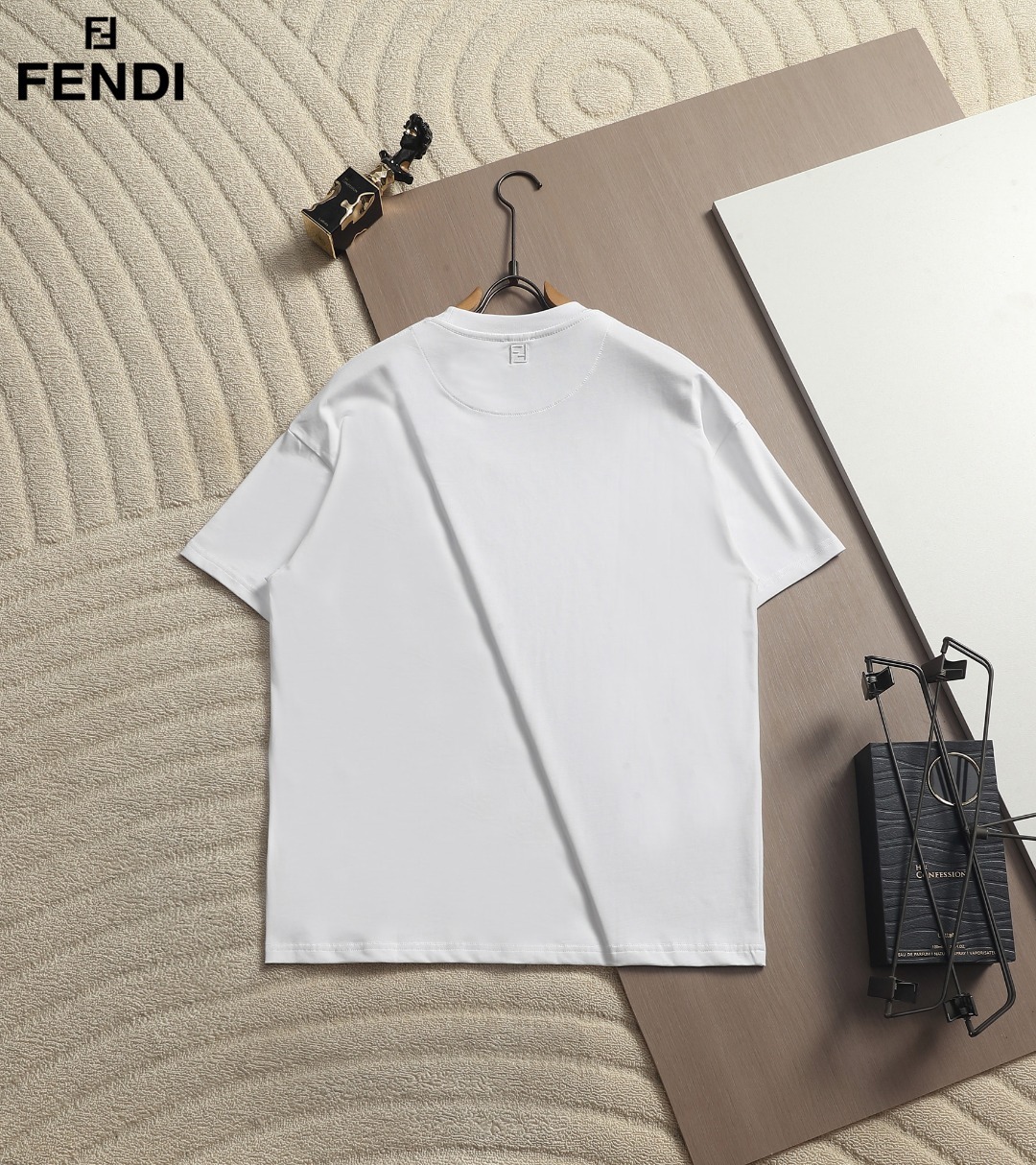 【FENDI】半袖 T シャツ