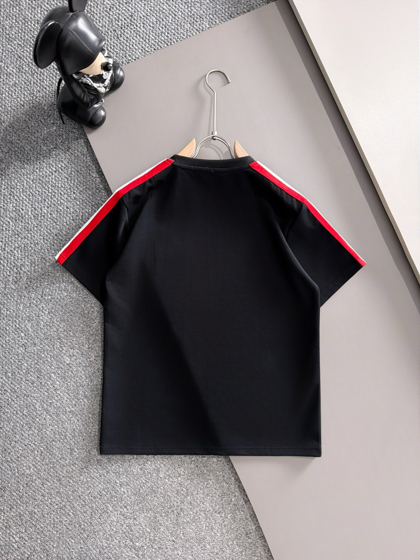 【MONCLER】半袖T シャツショートパンツ セットアップ
