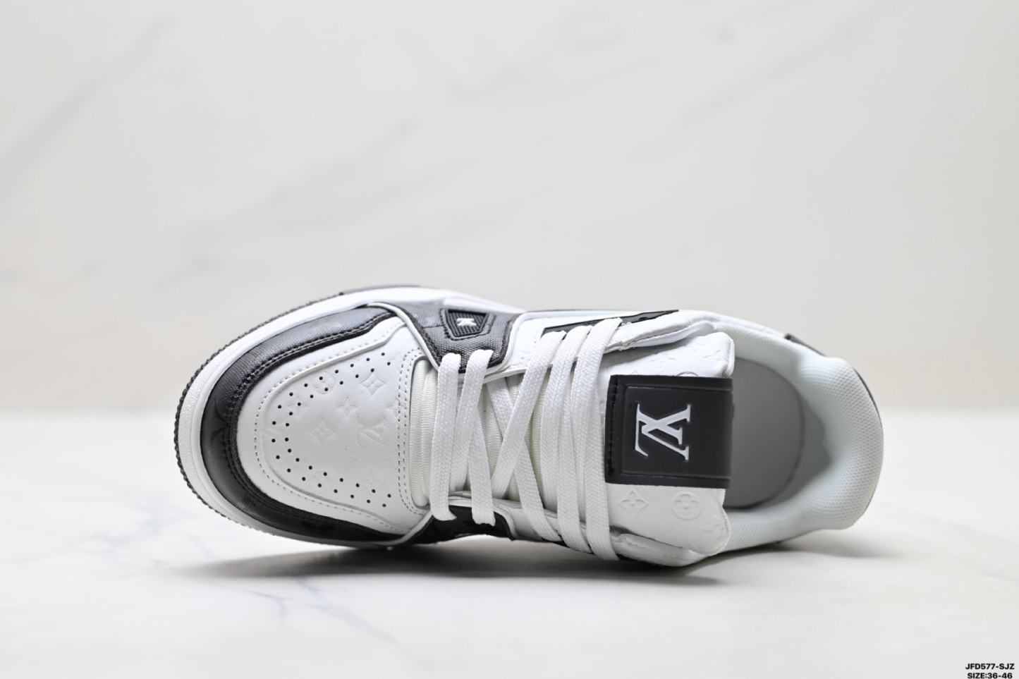 Louis Vuitton Trainer Sneaker Low スニーカー