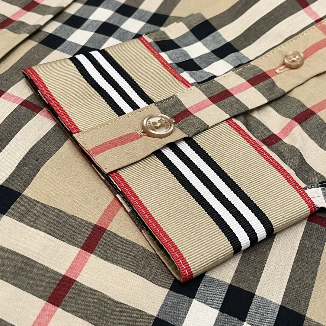 【BURBERRY】長袖シャツ