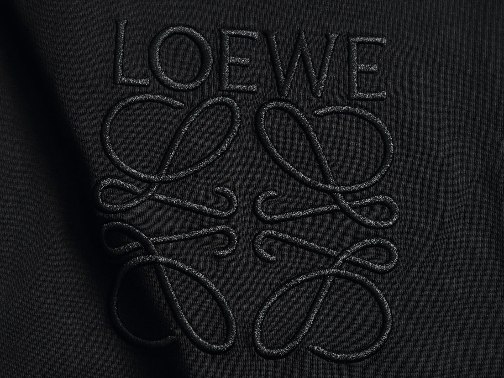 【LOEWE】刺繍長袖 T シャツ