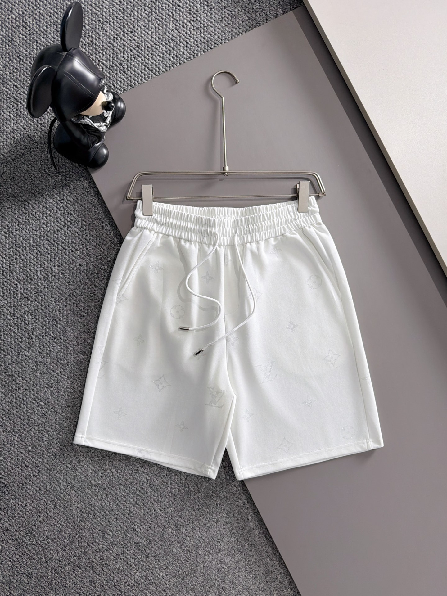 【LOUIS VUITTON】半袖T シャツショートパンツ セットアップ