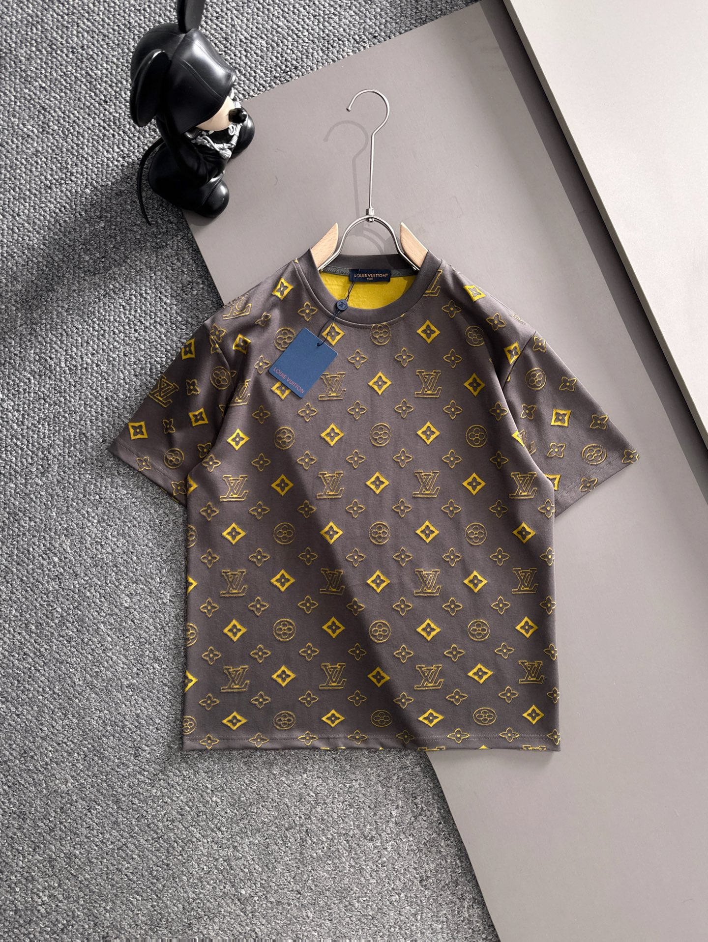 【LOUIS VUITTON】半袖T シャツショートパンツ セットアップ