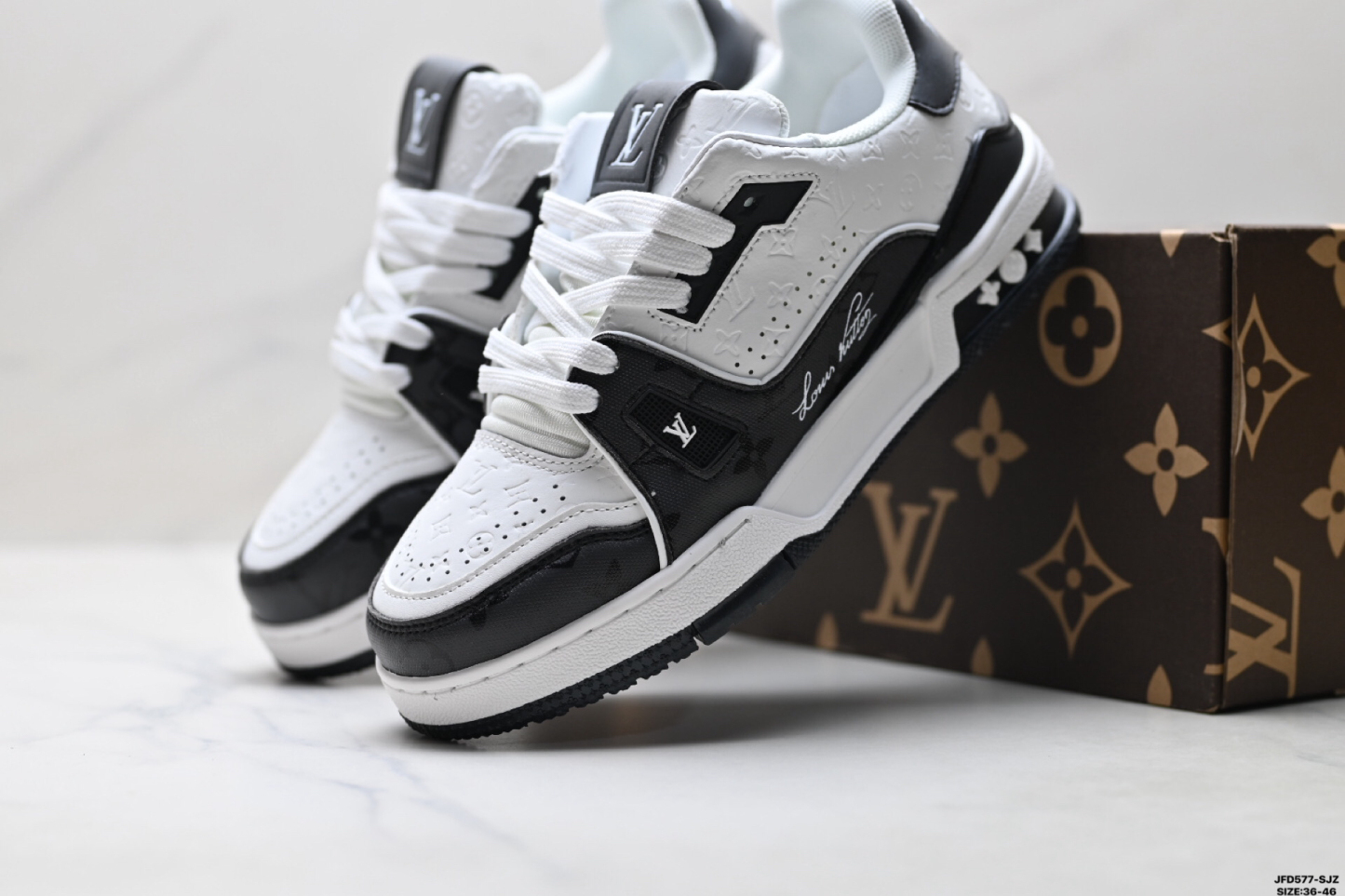 Louis Vuitton Trainer Sneaker Low スニーカー