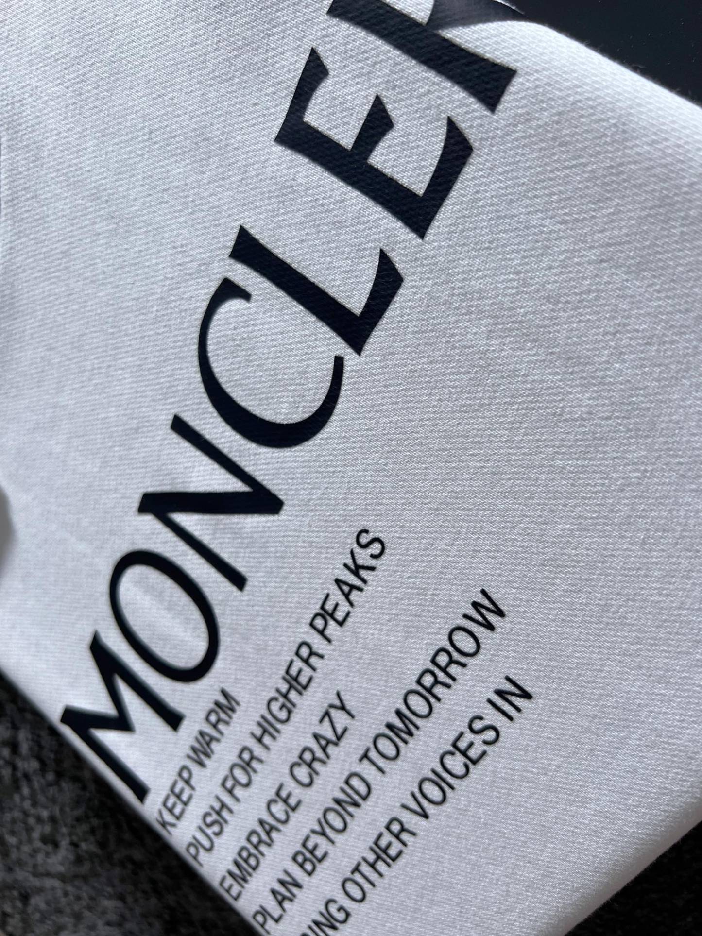 【MONCLER】長袖 T シャツ