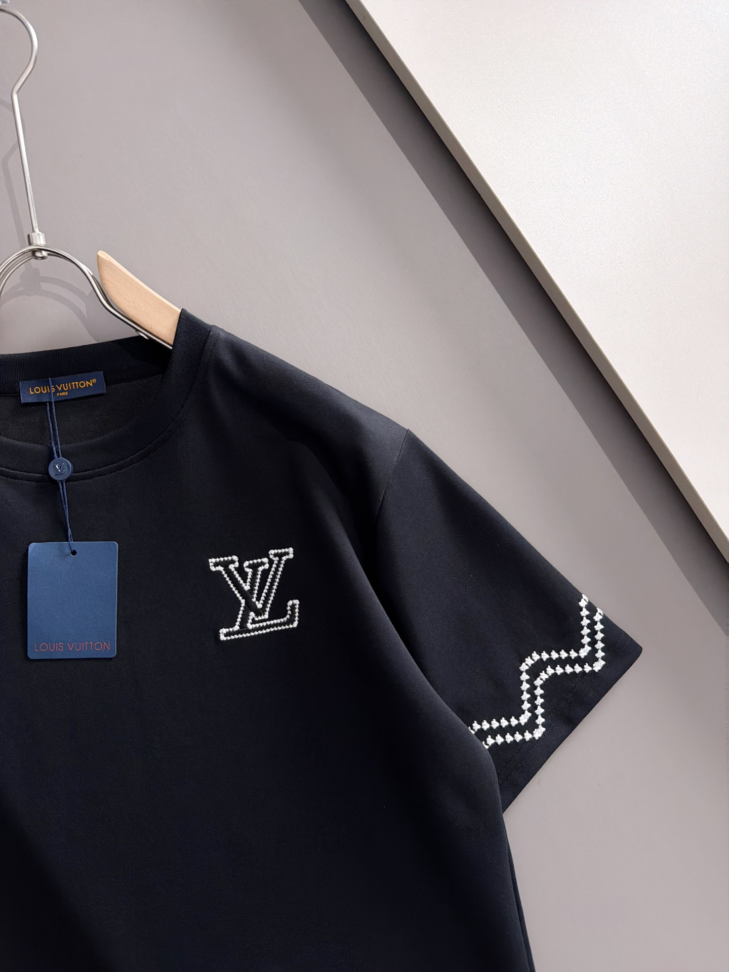 【LOUIS VUITTON】半袖T シャツショートパンツ セットアップ