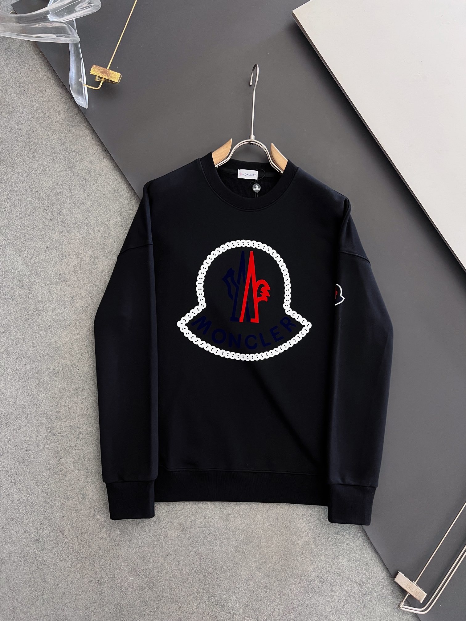 【MONCLER】長袖 T シャツ