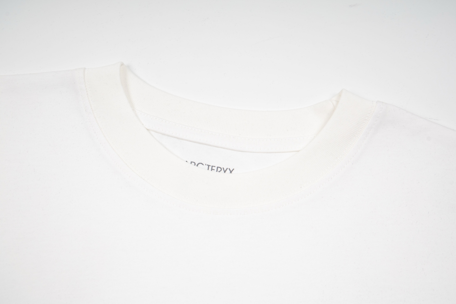 【ARC'TERYX】長袖 T シャツ