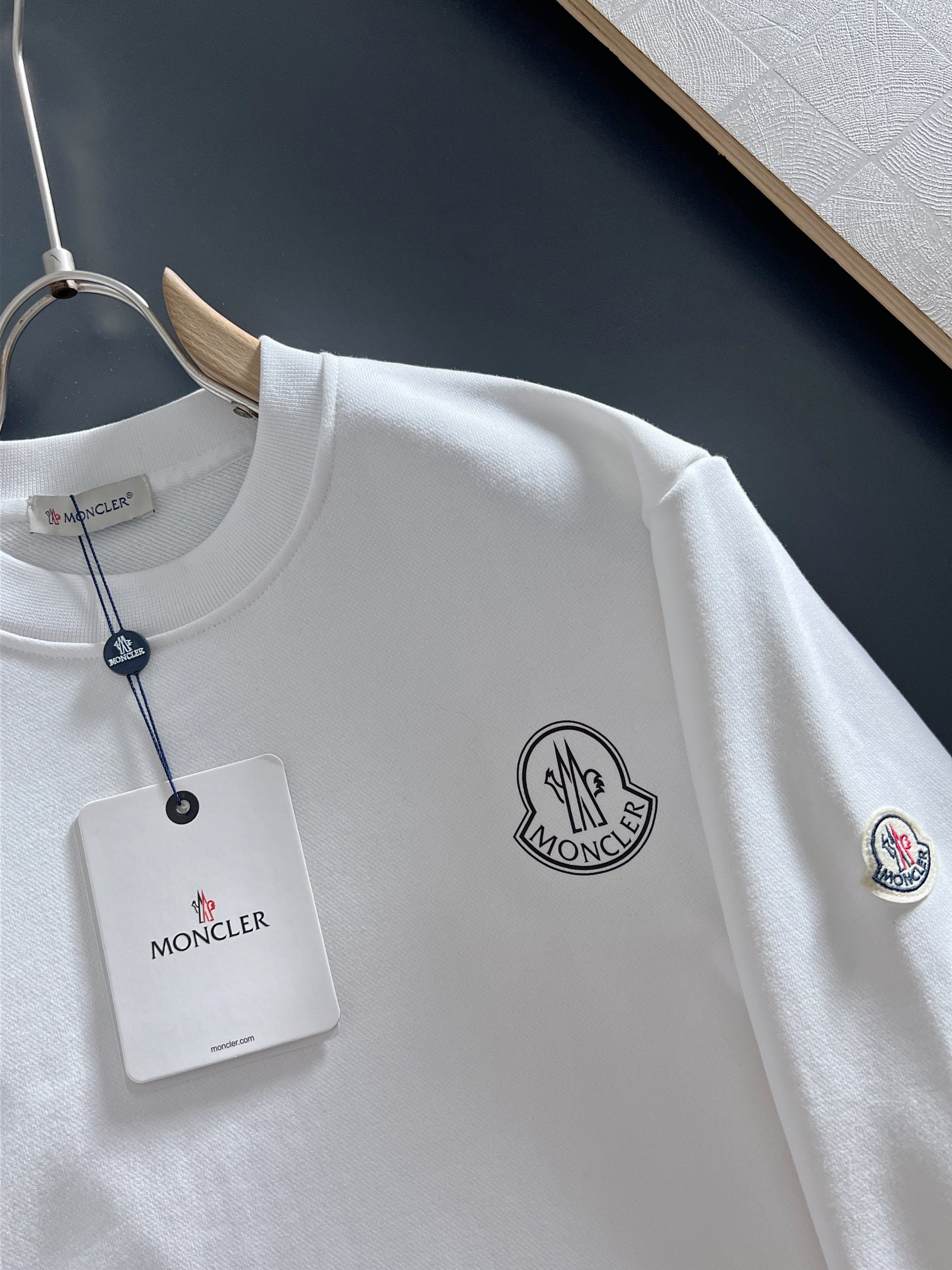 【MONCLER】長袖 T シャツ