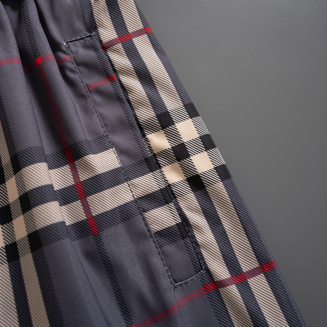 【BURBERRY】ショートパンツ