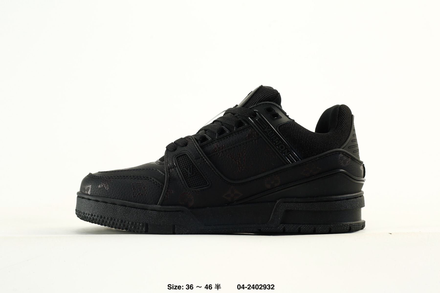 LOUIS VUITTON TRAINER ローカットスニーカー
