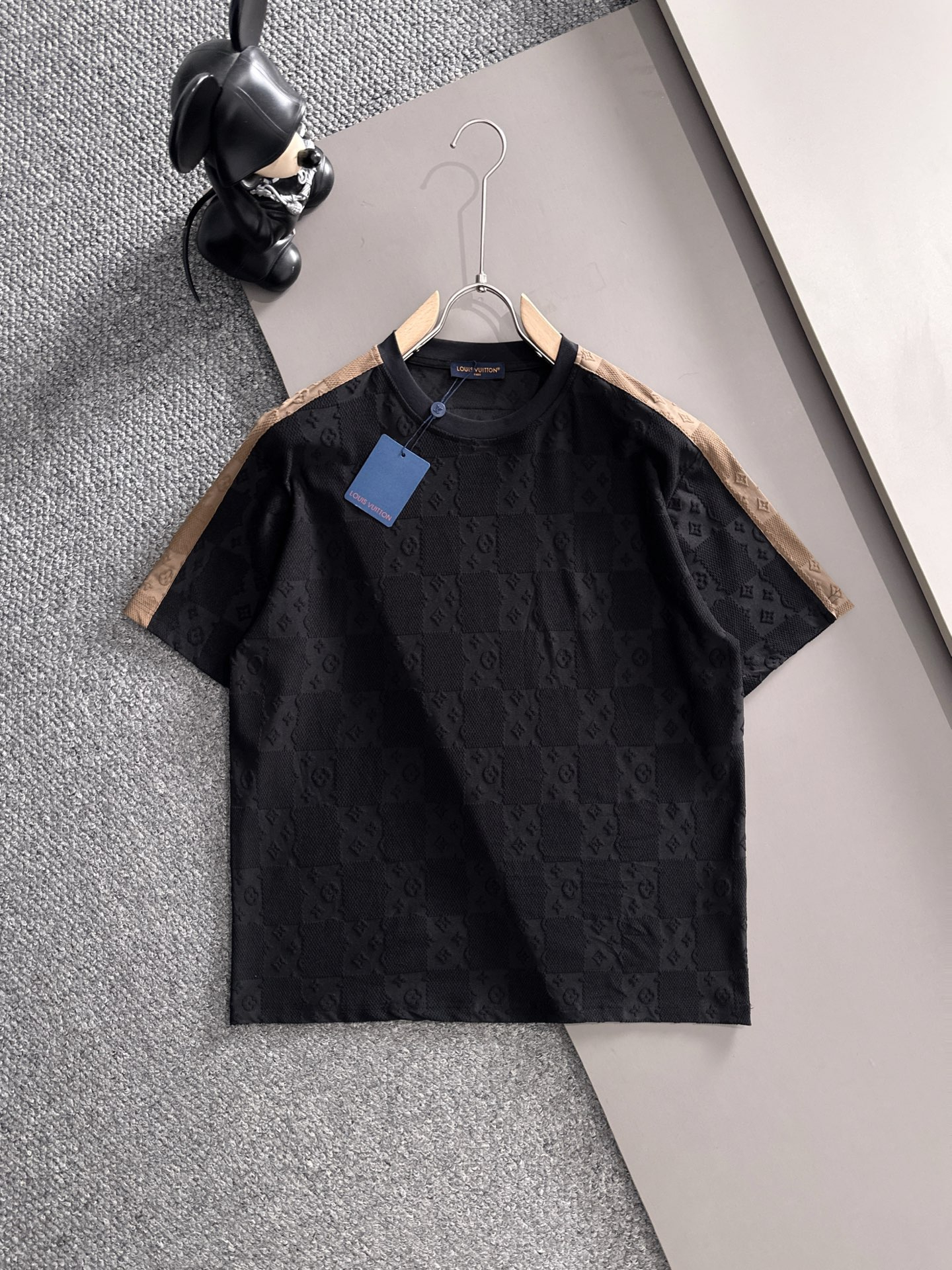 【LOUIS VUITTON】半袖T シャツショートパンツ セットアップ