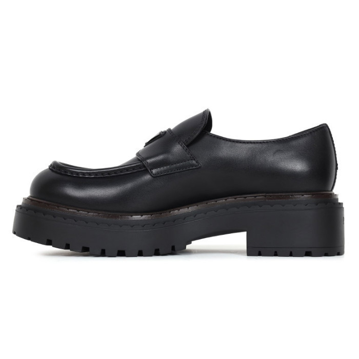 ♦PRADA♦エナメル 三角 ロゴ ローファー☆正規品☆