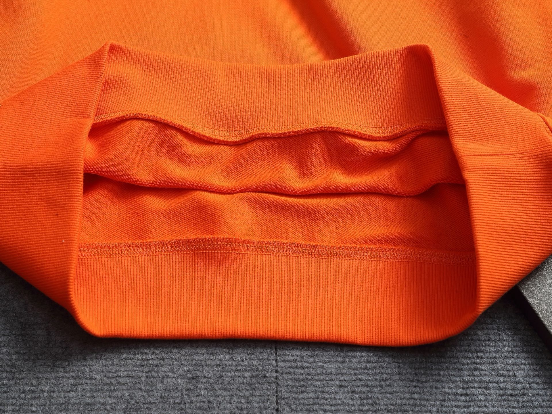 【LOUIS VUITTON】長袖 T シャツ