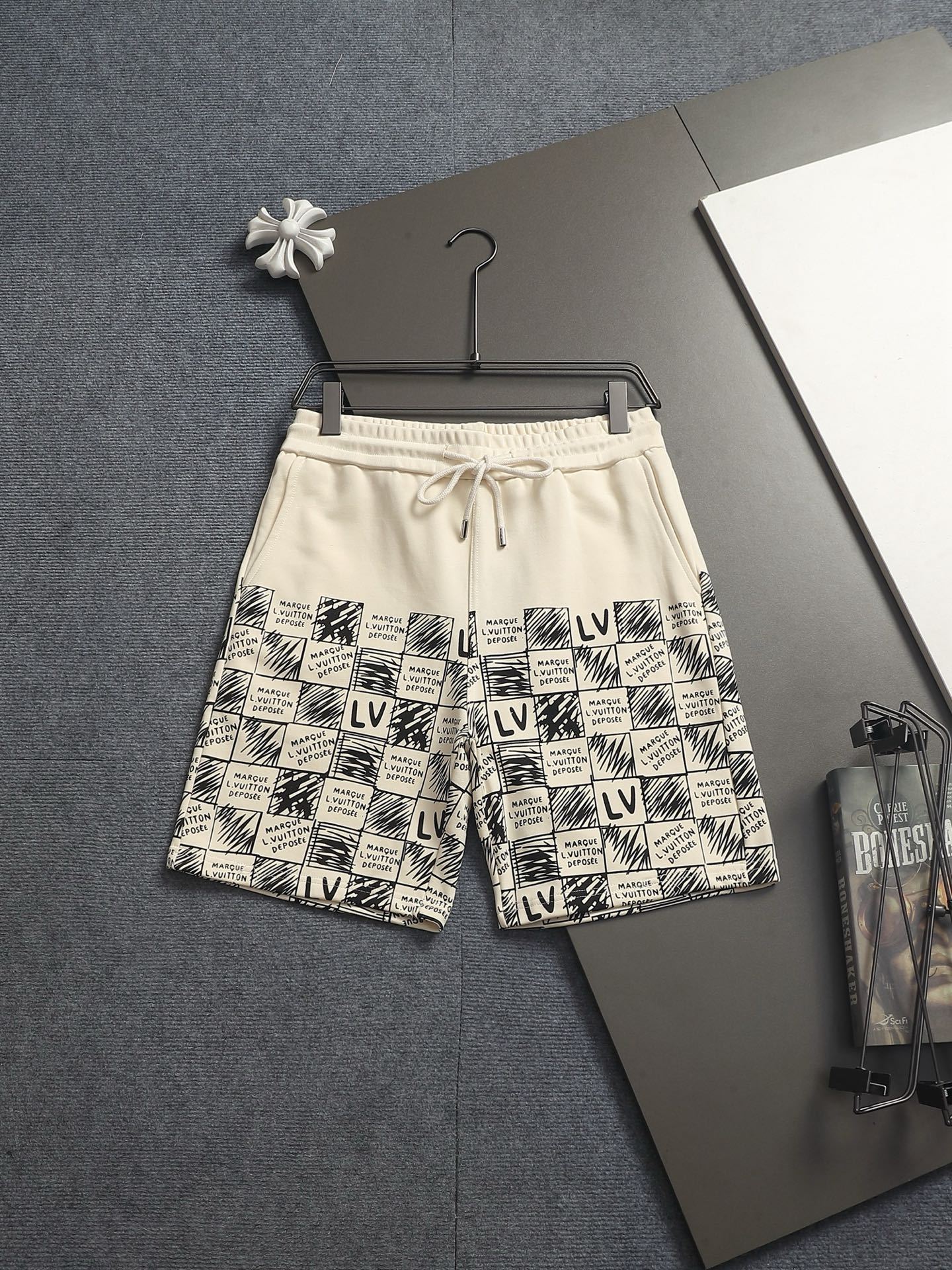【LOUIS VUITTON】ショートパンツ