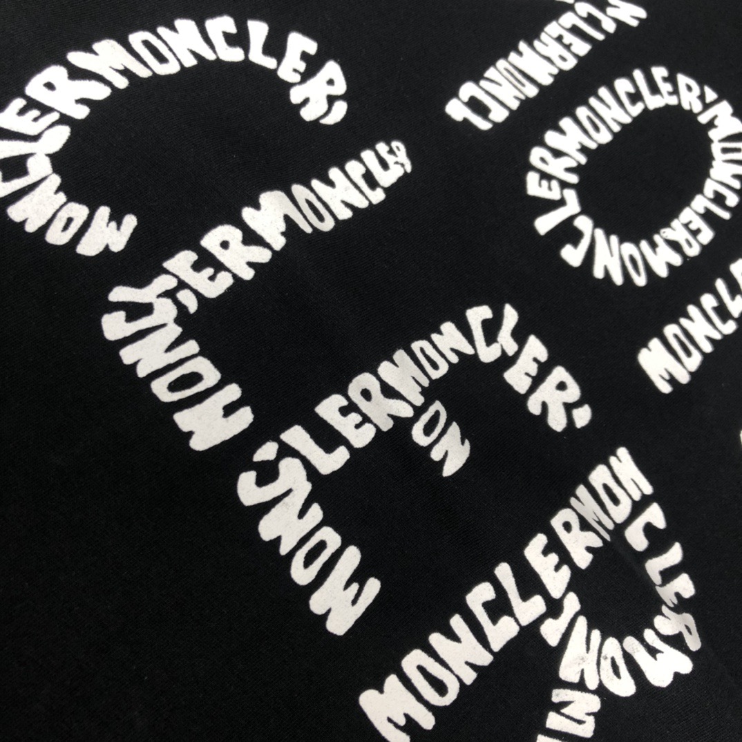 【MONCLER】長袖 T シャツ