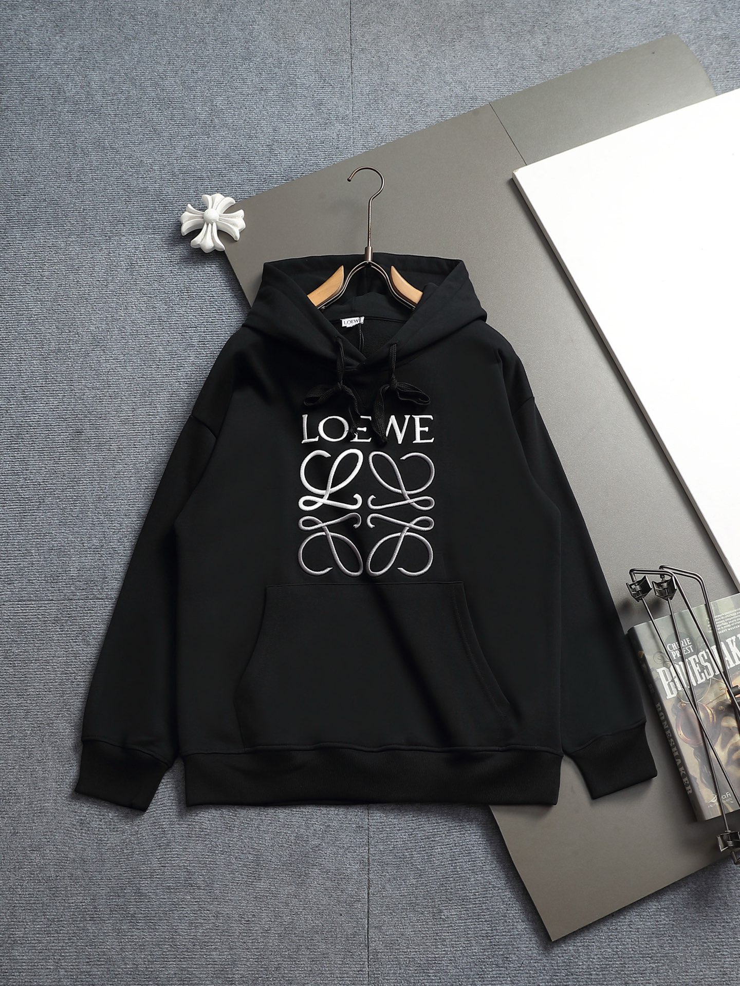 【LOEWE】ロエベ 刺繍パーカー